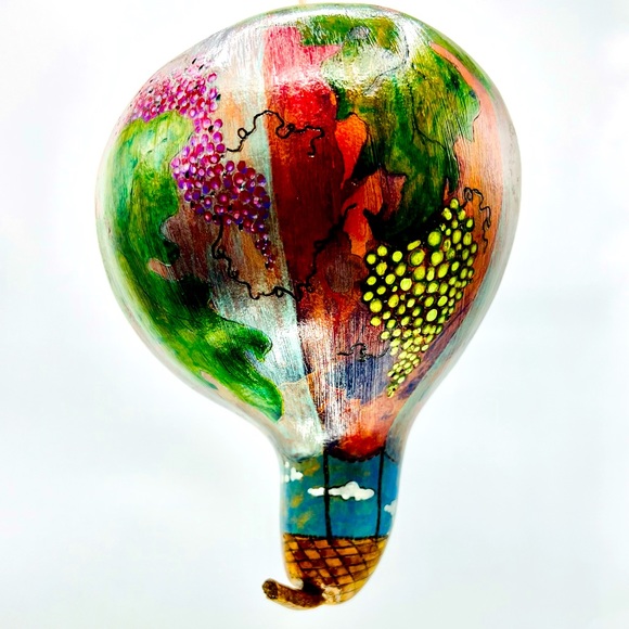 NEW Original Hot Air “ BALLOON of GRAPES ” Hand Crafted Gourd Art Wine Lovers - Picture 5 of 17